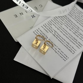 Серьги Celine всегда были эталоном минималистичного стиля. Смелый