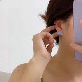 Celine Трикотажные серьги сердечками от Celine. Можно носить по-р