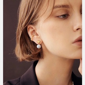 Новые серьги Celine с кристаллами Swarovski обладают уникальным д