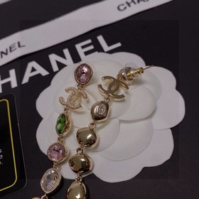 Новые серьги Chanel с цветными бриллиантами, ранний весенний колл