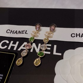 Новые серьги Chanel с цветными бриллиантами, ранний весенний колл