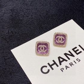 Новинка от CHANEL. Индивидуальные модные серьги с двойным C из бр