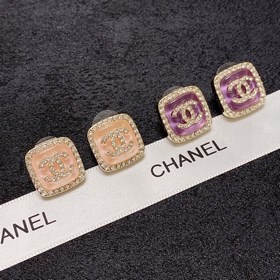 Новинка от CHANEL. Индивидуальные модные серьги с двойным C из бр