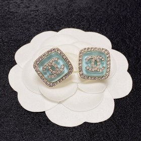 Новинка от CHANEL. Индивидуальные модные серьги с двойным C из бр