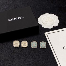 Новинка от CHANEL. Индивидуальные модные серьги с двойным C из бр