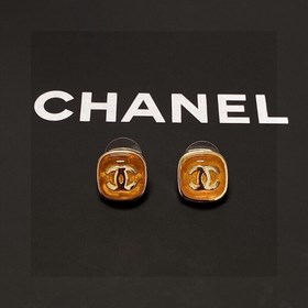 Все популярные блогеры носят эту модель Chanel 2023 ранней весны.