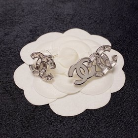 Chanel Простые серьги с бриллиантами AB-модель. Эти серьги дейст