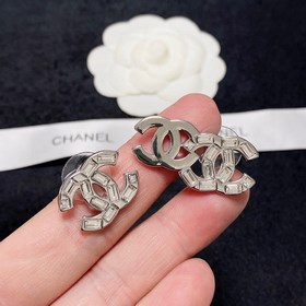 Chanel Простые серьги с бриллиантами AB-модель. Эти серьги дейст