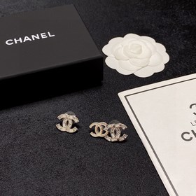 Chanel Простые серьги с бриллиантами AB-модель. Эти серьги дейст