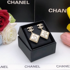 Артикул XED0892 Белый черный Chanel 2023 ранневесенняя новинка 5 