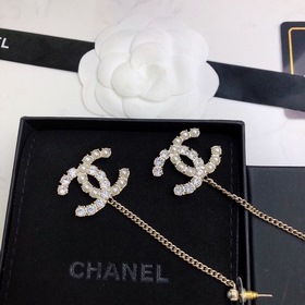 【Chanel】 Серьги-гвоздики, популярная модель от Chanel, лучшая вер