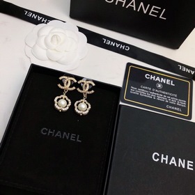 Chanel 2023 Классические серьги-гвоздики Chanel Украшения Индивид