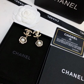 Chanel 2023 Классические серьги-гвоздики Chanel Украшения Индивид