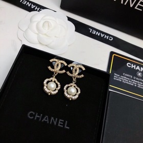 Chanel 2023 Классические серьги-гвоздики Chanel Украшения Индивид