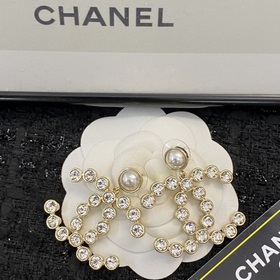 Код E2005 0257820 Популярные серьги Chanel. Новинка. Оригинальны