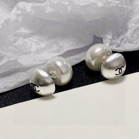 Новые модели 2023 года [Chanel] Серьги с матовой поверхностью и ж