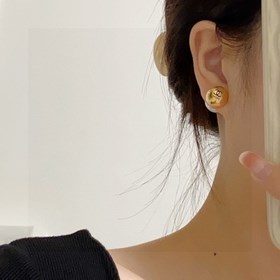 Новые модели 2023 года [Chanel] Серьги с матовой поверхностью и ж