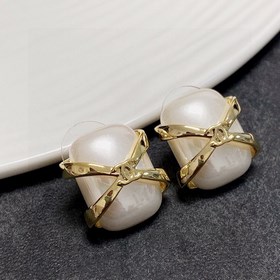 Chanel Высококачественные новые серьги Chanel из официального ма