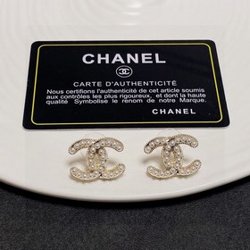 Новые серьги Chanel с двойным C и жемчужинами. Эти серьги действи