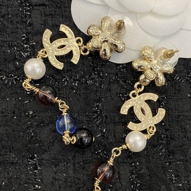 [Chanel] Популярные серьги-гвоздики Chanel в новом исполнении. Ор