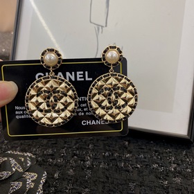 [Chanel] Классическая популярная модель Chanel Серьги Chanel, не