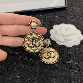 [Chanel] Классическая популярная модель Chanel Серьги Chanel, не