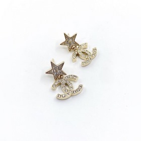 Новейшие серьги Chanel в форме пятиконечной звезды, изготовленные