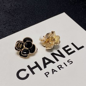 Серьги-клипсы CHANEl в стиле «маленький аромат» не требуют прокол