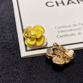 Серьги-клипсы CHANEl в стиле «маленький аромат» не требуют прокол