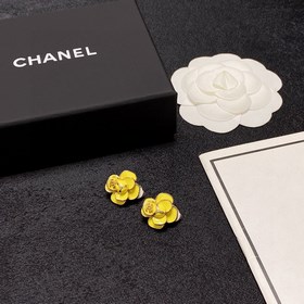 Серьги-клипсы CHANEl в стиле «маленький аромат» не требуют прокол