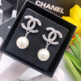 Номер XED0019 [Chanel] Серебряные серьги с бриллиантами. Популярн