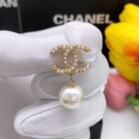 Номер XED0021 Chanel Маленькие серьги-гвоздики с длинными нитками