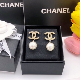 Номер XED0021 Chanel Маленькие серьги-гвоздики с длинными нитками