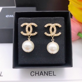 Номер XED0021 Chanel Маленькие серьги-гвоздики с длинными нитками