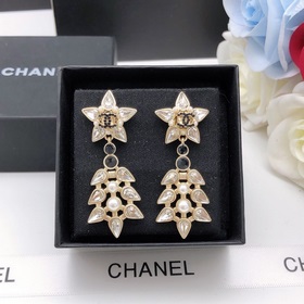 Номер XED0339 2023 Chanel серьги-гвоздики с рыбьим хвостом и звез