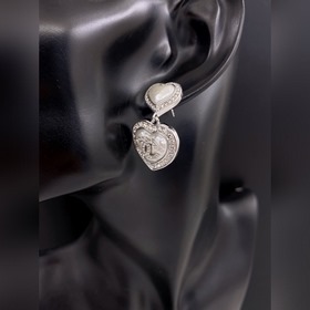 Chanel Новейшие серьги в форме белого сердца из белого золота】Из