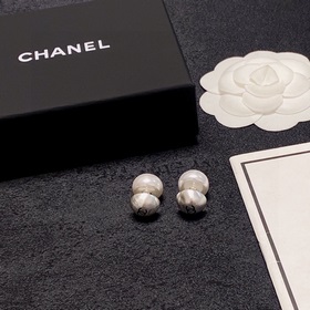 Новые модели 2023 года [Chanel] Серьги с матовой поверхностью и ж