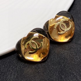 Chanel буквы C в форме сердца, весенне-летние цветные серьги-гвоз