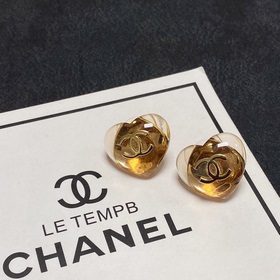 Chanel буквы C в форме сердца, весенне-летние цветные серьги-гвоз