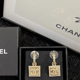 Код E2014 0257820 Популярные серьги Chanel, новинка CHANEL22 Репл