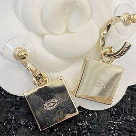 Код E2014 0257820 Популярные серьги Chanel, новинка CHANEL22 Репл