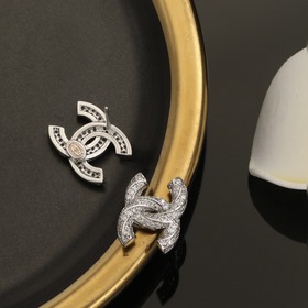 CHANEL Серьги Новая модель, идентичная оригиналу, каждая деталь с