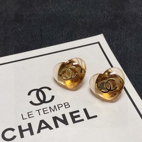 Chanel Буквы Chanel в форме сердца с двойным C. Новые цветные сер