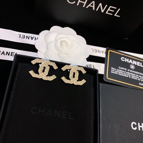 Chanel Chanel маленькие серьги-гвоздики, популярная модель, лучша