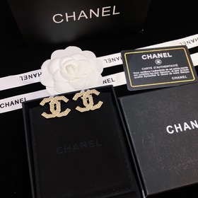 Chanel Chanel маленькие серьги-гвоздики, популярная модель, лучша