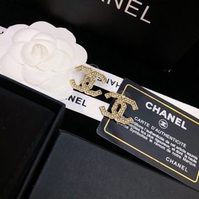 Chanel Chanel маленькие серьги-гвоздики, популярная модель, лучша