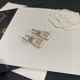Франция CHANEL Серьги-крючки с прямоугольным подвесом и двойным