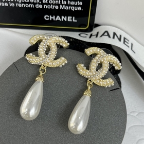 1880150  Официальный сайт популярных товаров Chanel предлагает п