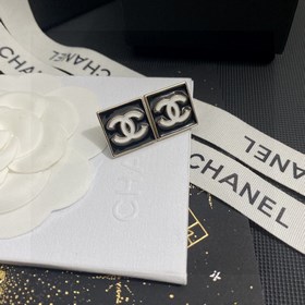 Chanel квадратные серьги в ретро-стиле с белым двойным C в центре