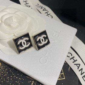 Chanel квадратные серьги в ретро-стиле с белым двойным C в центре